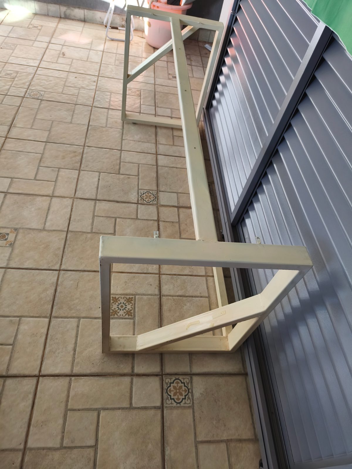 Mesa com tampo duplo MDF